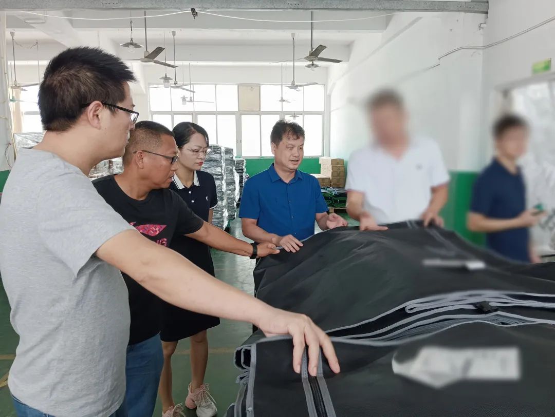 一家政府同日對接兩個項目！廣西某地方政府先后對接環(huán)保塑料產(chǎn)品生產(chǎn)投資選址項目和十強品牌建筑材料擴建項目